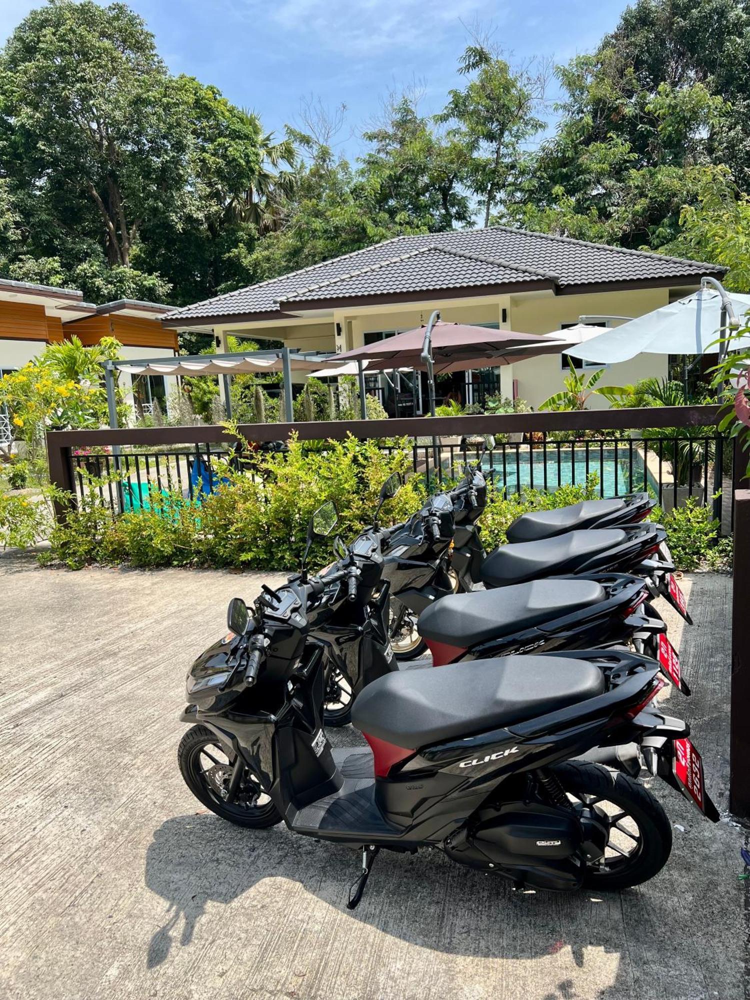 Bsk Bungalows Lipa Noi Exterior foto